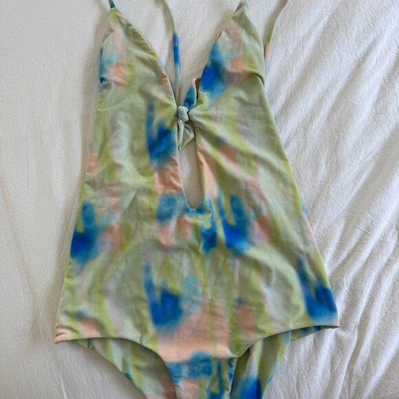 AILA BLUE Pastel Tie-Dye One-Piece Swimsuit Size Small - Picture 1 of 3